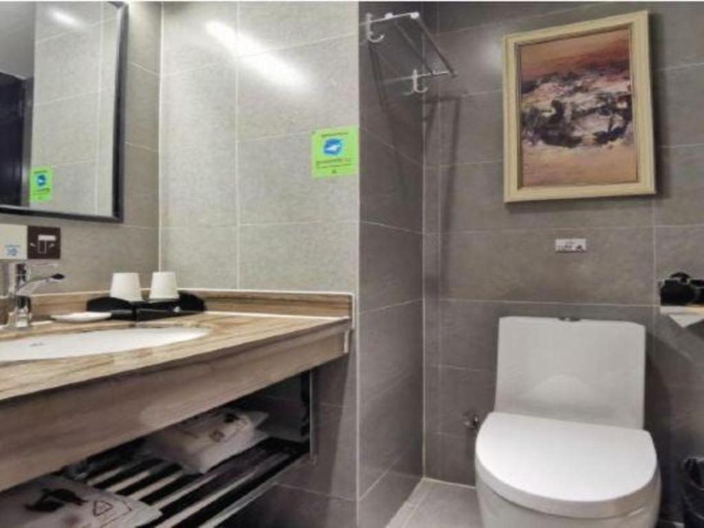 T Social Hotel Guangzhou Railway Station Branch Exterior photo