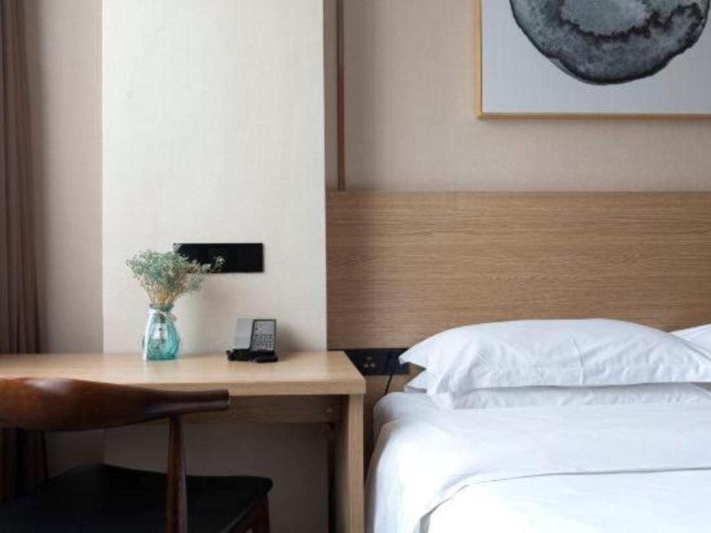 T Social Hotel Guangzhou Railway Station Branch Exterior photo